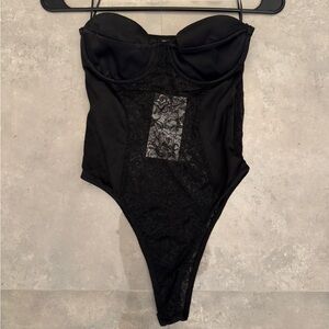 NWT! Zara Black Lace Bodysuit | S